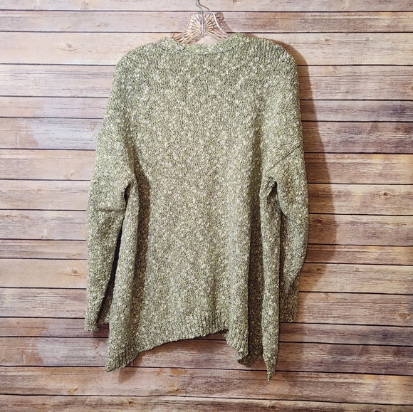NWOT Soft Thick Cardigan - Picture 2 of 4